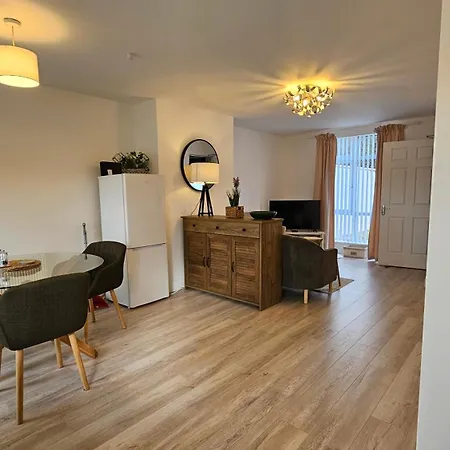 Modern Duplex 10 Minutes Walk From Centre Apartmán
